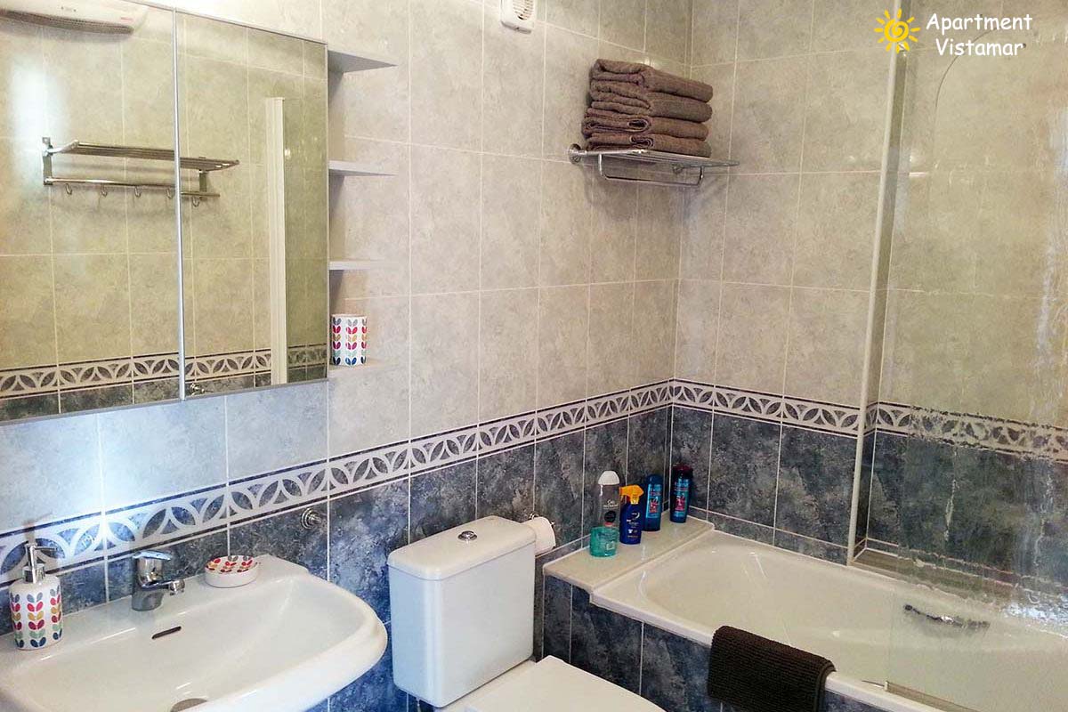 Baño de Apartment Vistamar 3